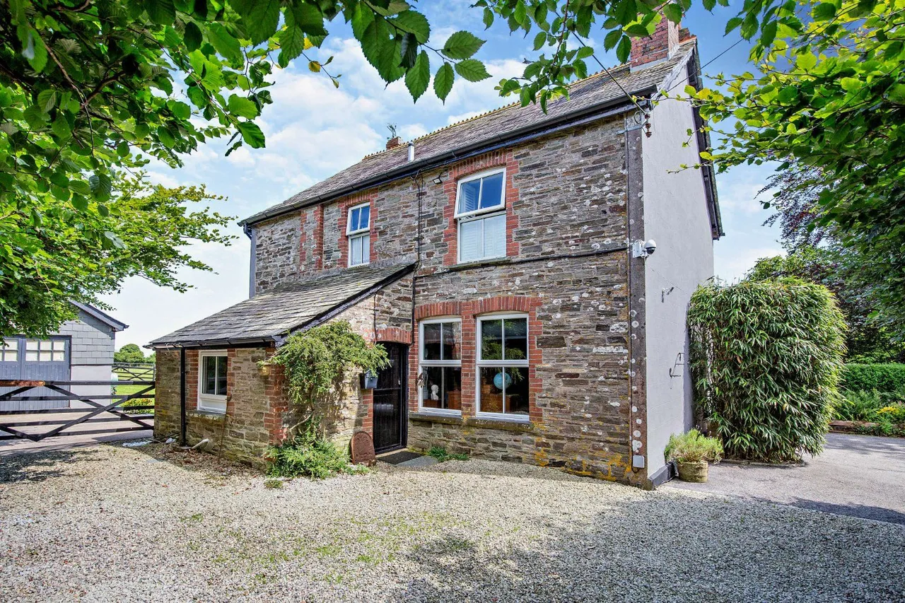 4 bed house for sale, Altarnun, Launceston, PL15