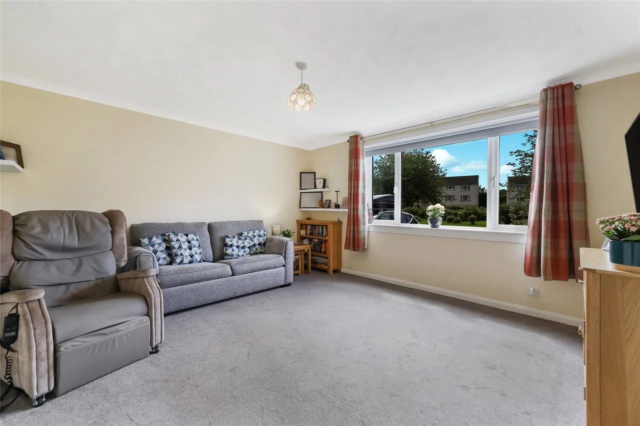 Silverdale Gardens, Largs, North Ayrshire, KA30, photo 2