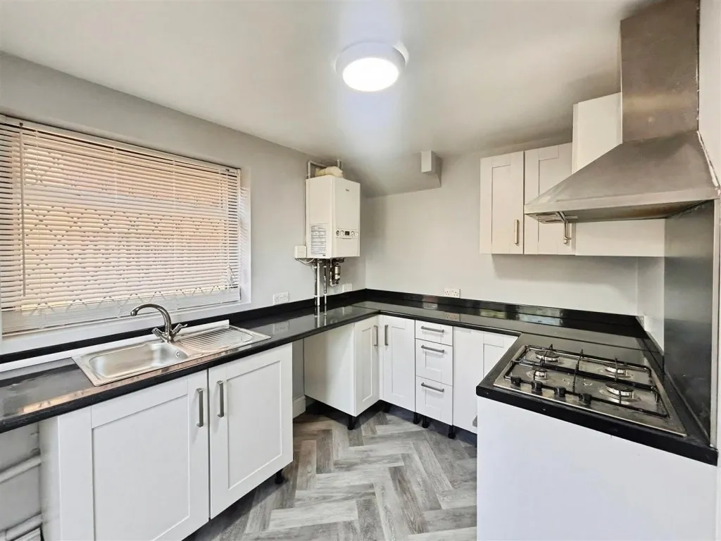 Braemar Close, Ise Lodge, Kettering, photo 4