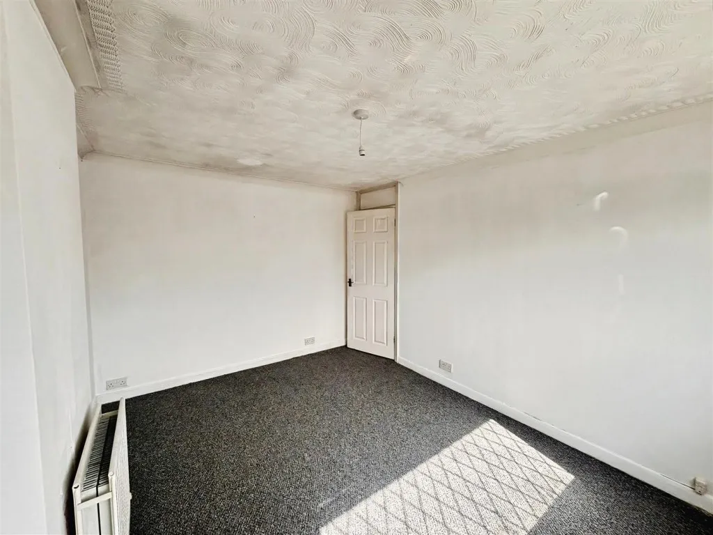 Braemar Close, Ise Lodge, Kettering, photo 6