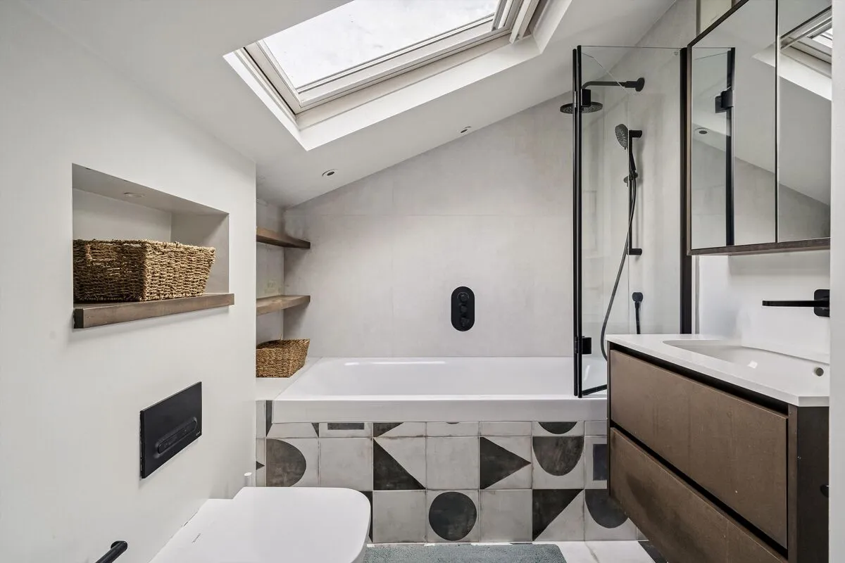 Tantallon Road, London, SW12, photo 17
