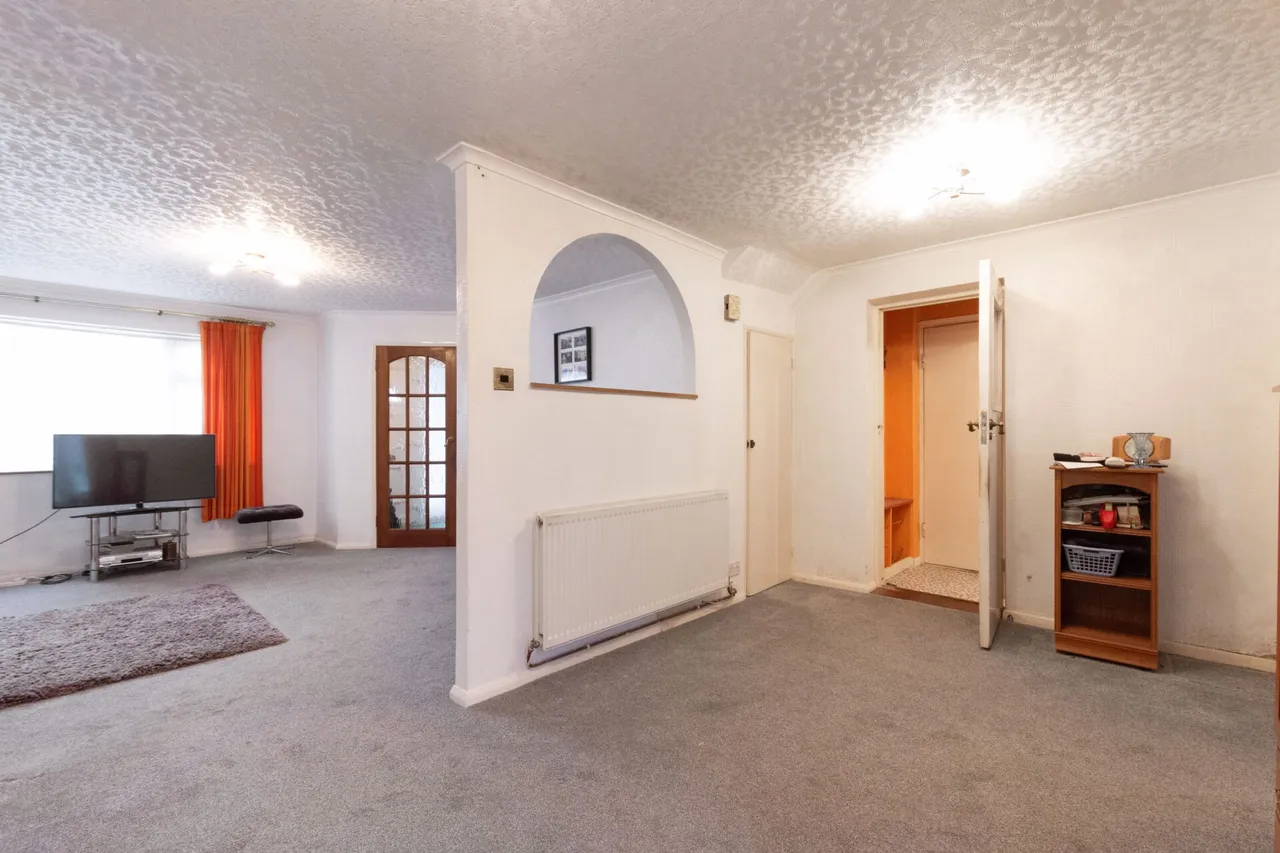 Summerhouse Drive, Bexley, photo 2