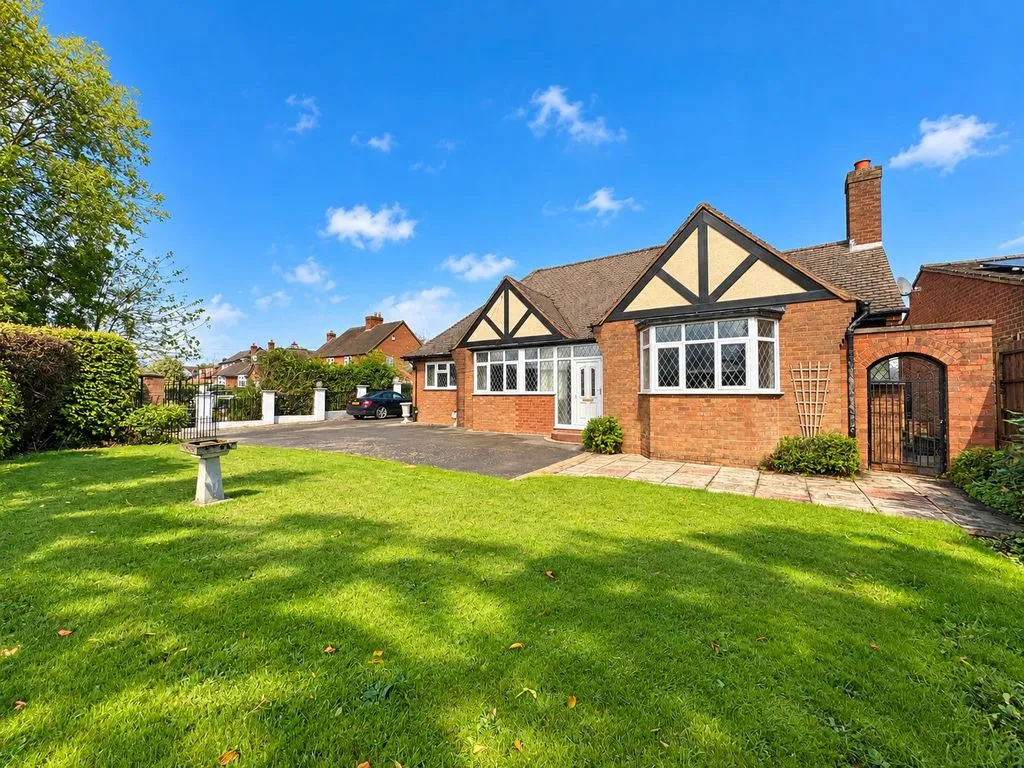 Shute Hill, Lichfield, WS13, photo 2