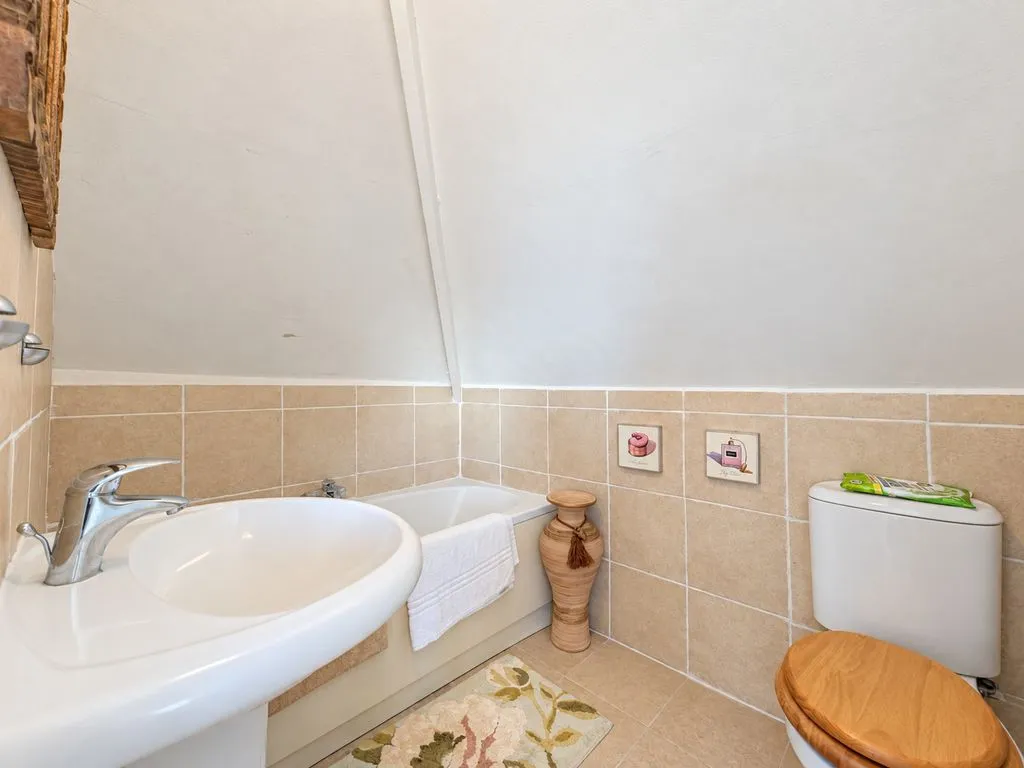 Shute Hill, Lichfield, WS13, photo 36