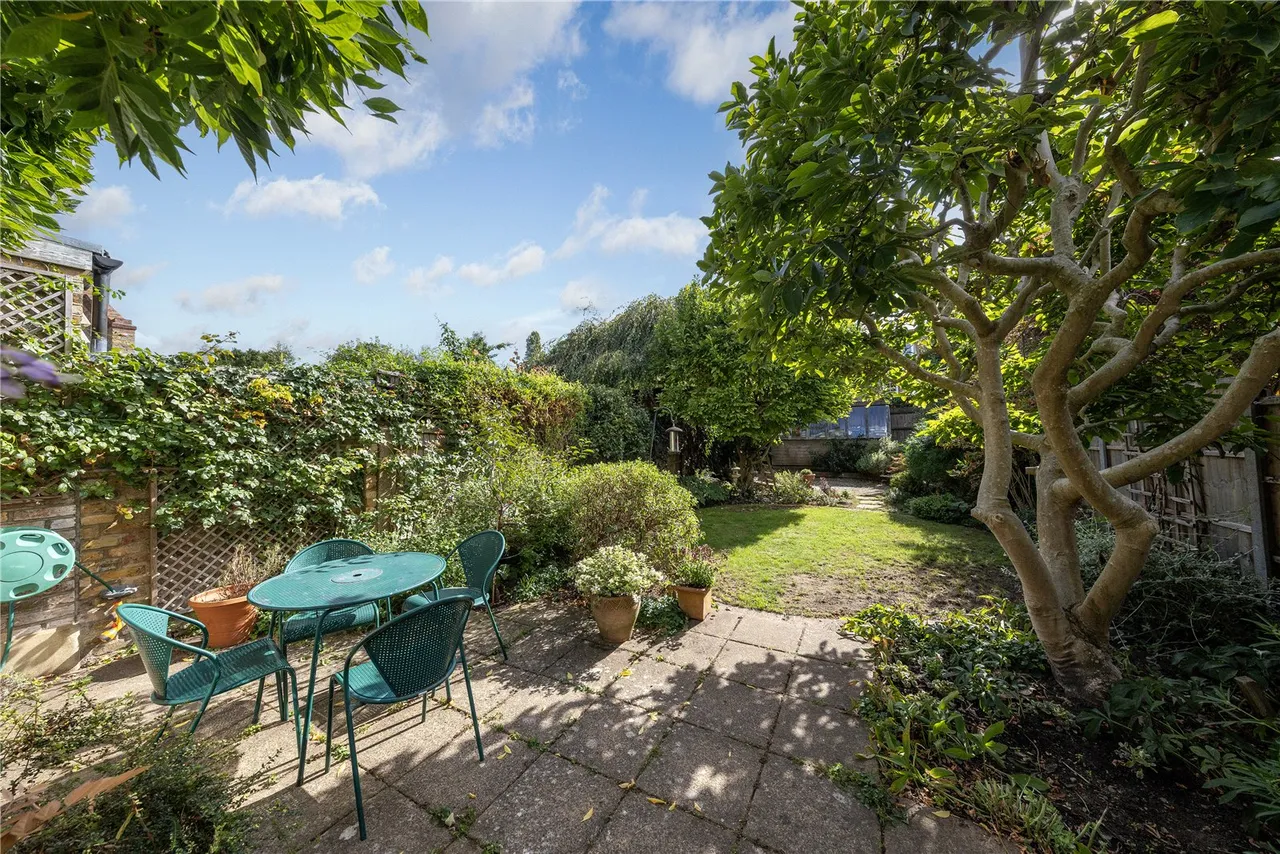 Norman Avenue, St Margarets, TW1, photo 10