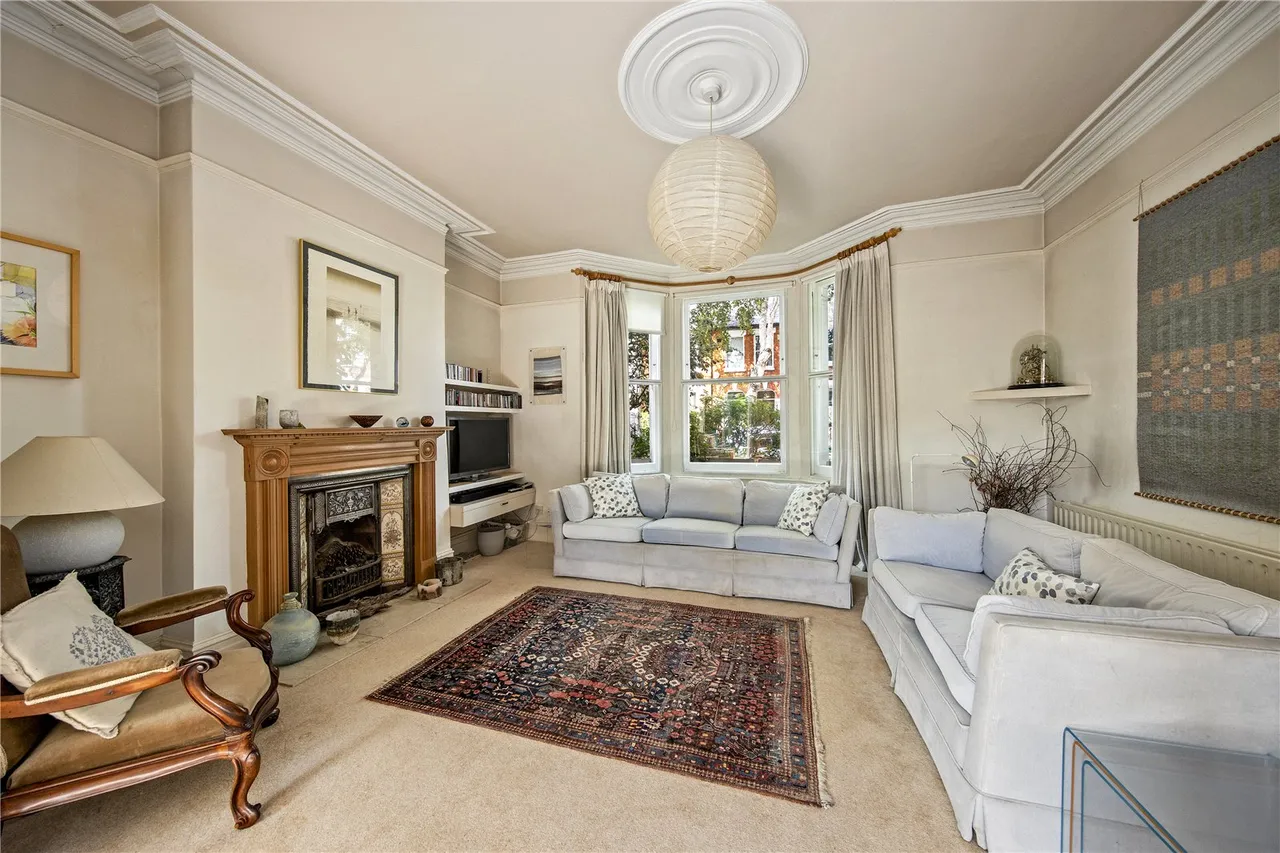 Norman Avenue, St Margarets, TW1, photo 12