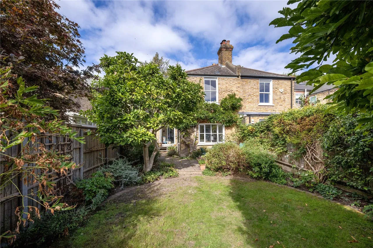 4 bed house for sale, Norman Avenue, St Margarets, TW1