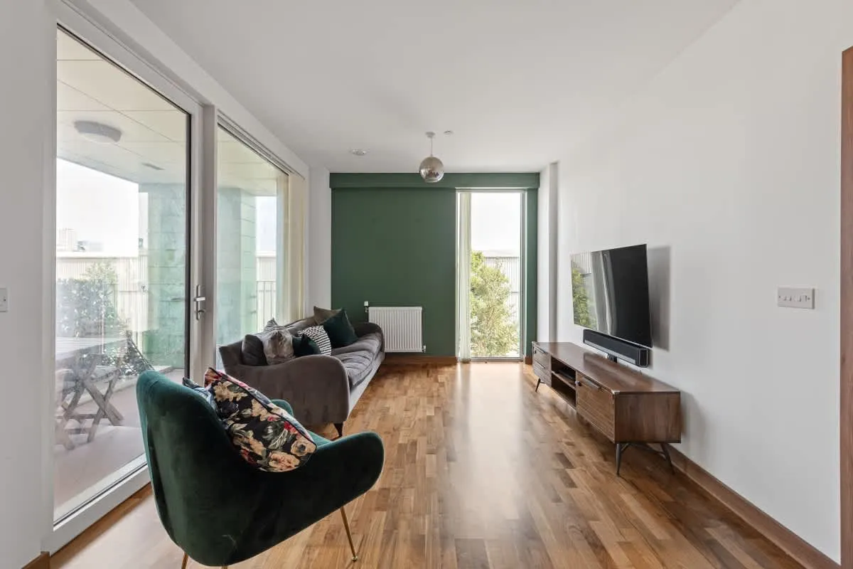 Telcon Way, London, SE10, photo 4