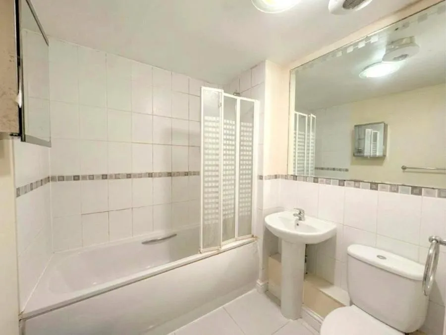Tudor Way, Woking, GU21, photo 7