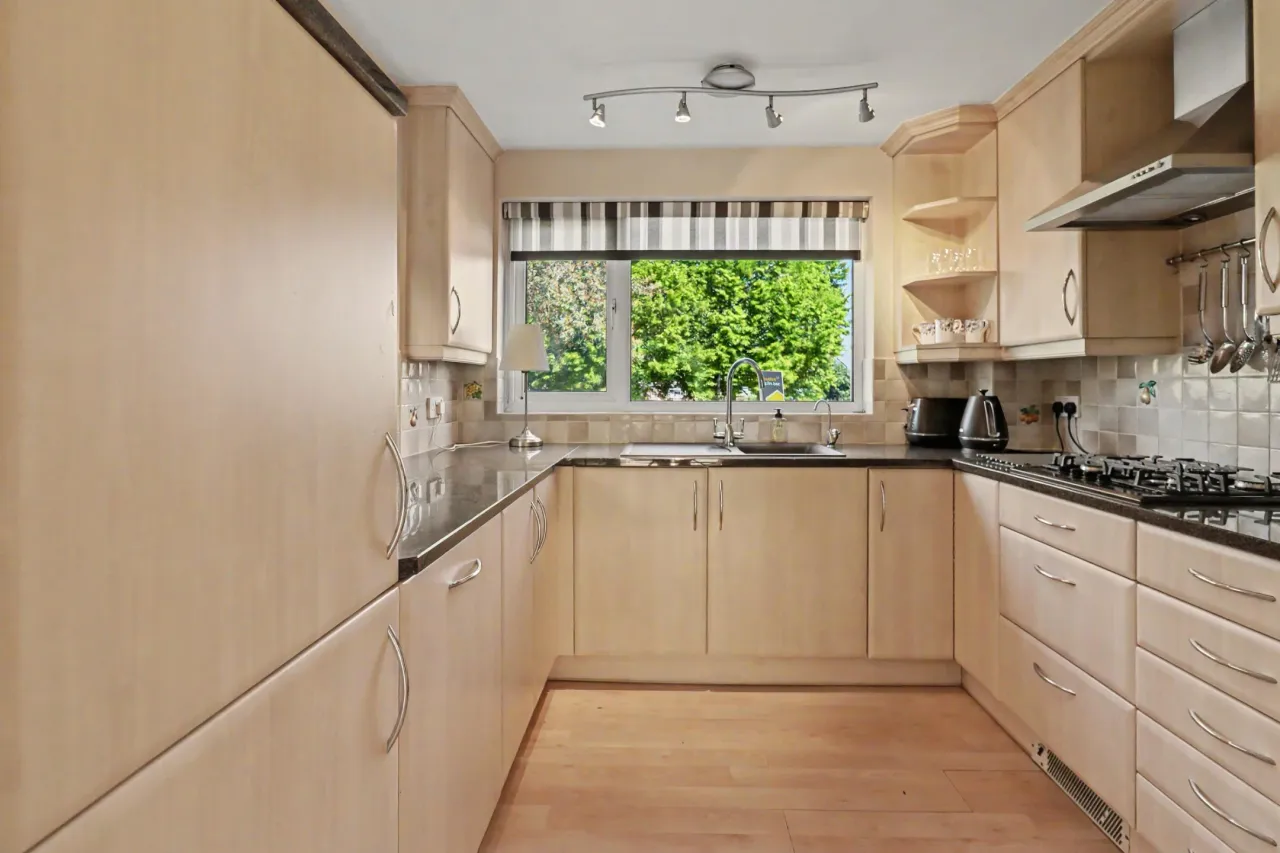 Sandringham Road, Stafford, photo 6