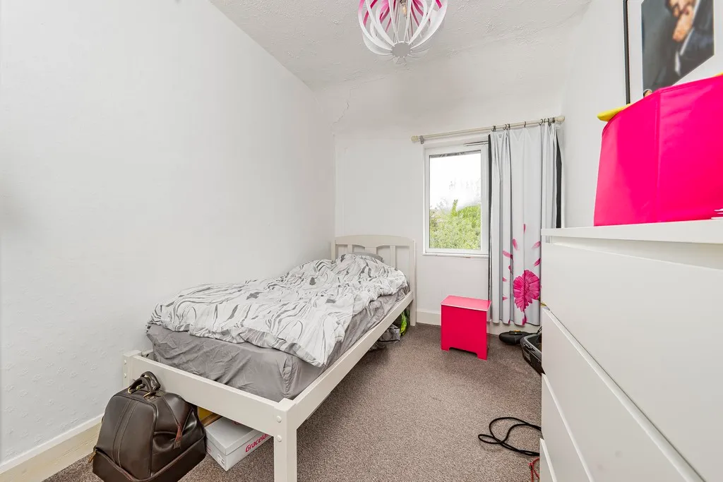 Denham Way, Maple Cross, WD3, photo 17
