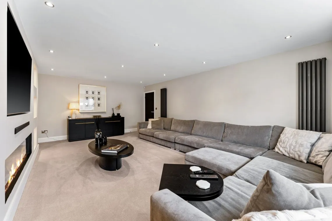 Springfield Road, Aughton, L39, photo 9
