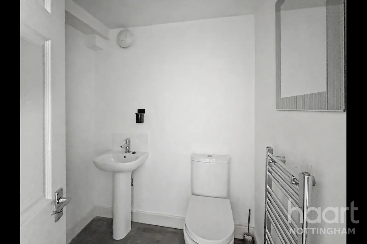 Basford Road, Old Basford, NG6, photo 8