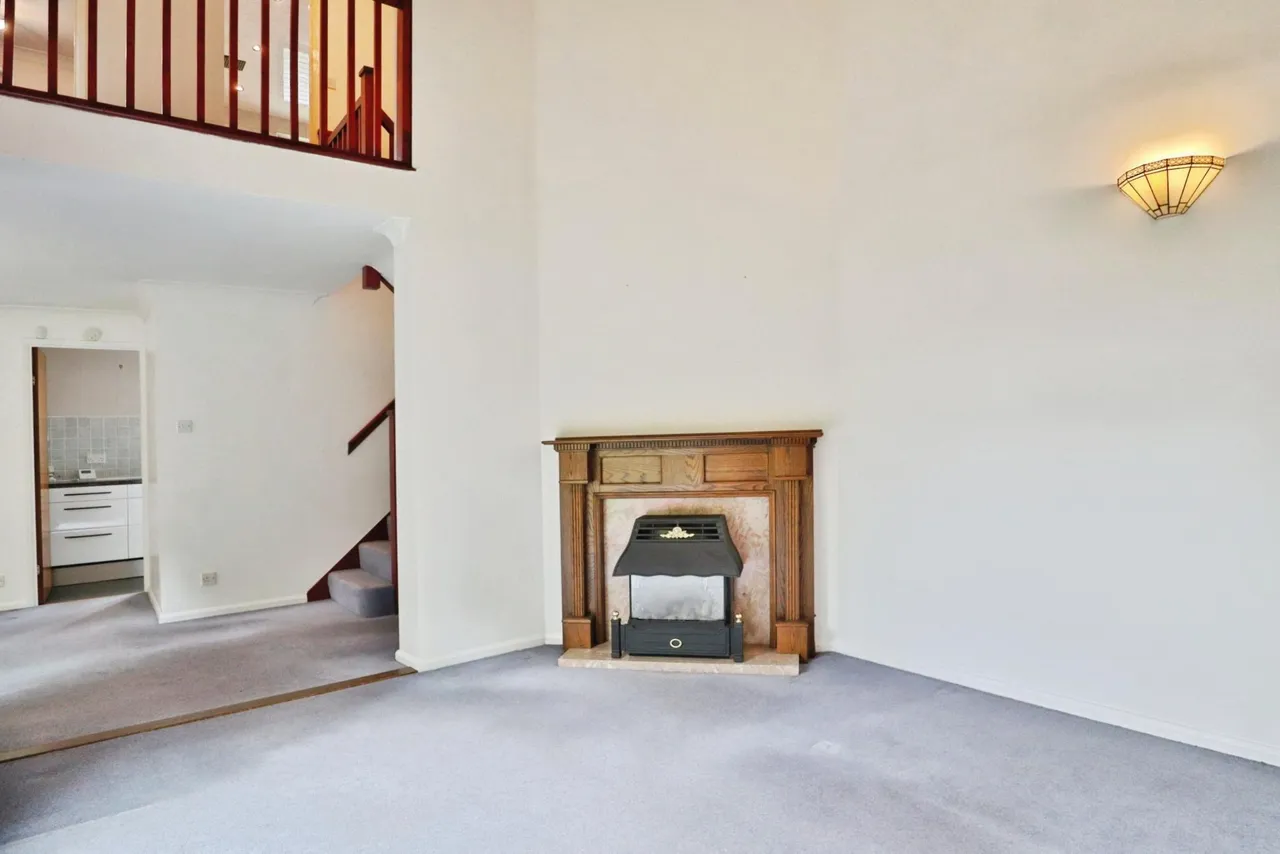 Eaton Hill, Leeds, LS16, photo 7