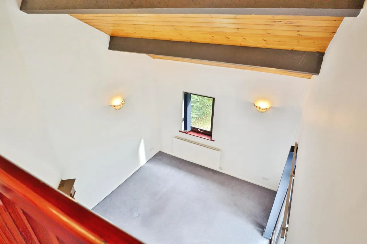 Eaton Hill, Leeds, LS16, photo 9