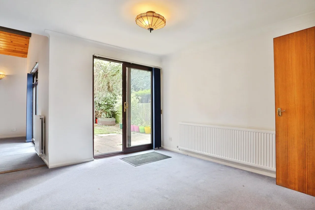 Eaton Hill, Leeds, LS16, photo 5