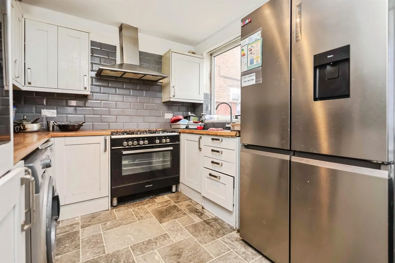 York Road, Rowley Regis, B65, photo 13