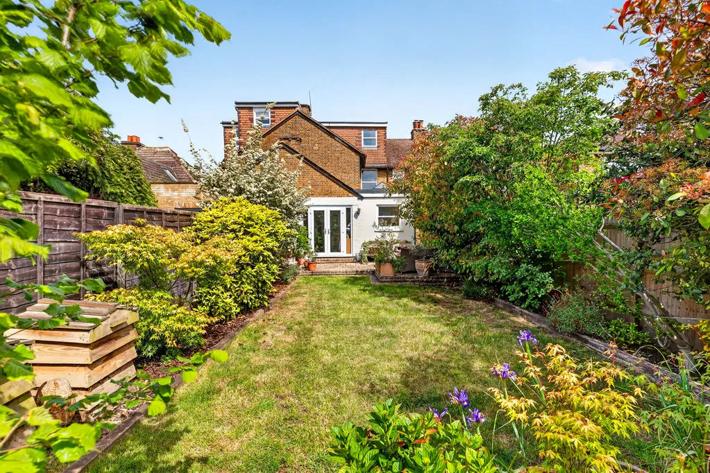 Halliford Road, Sunbury-On-Thames TW16 6DP, photo 26