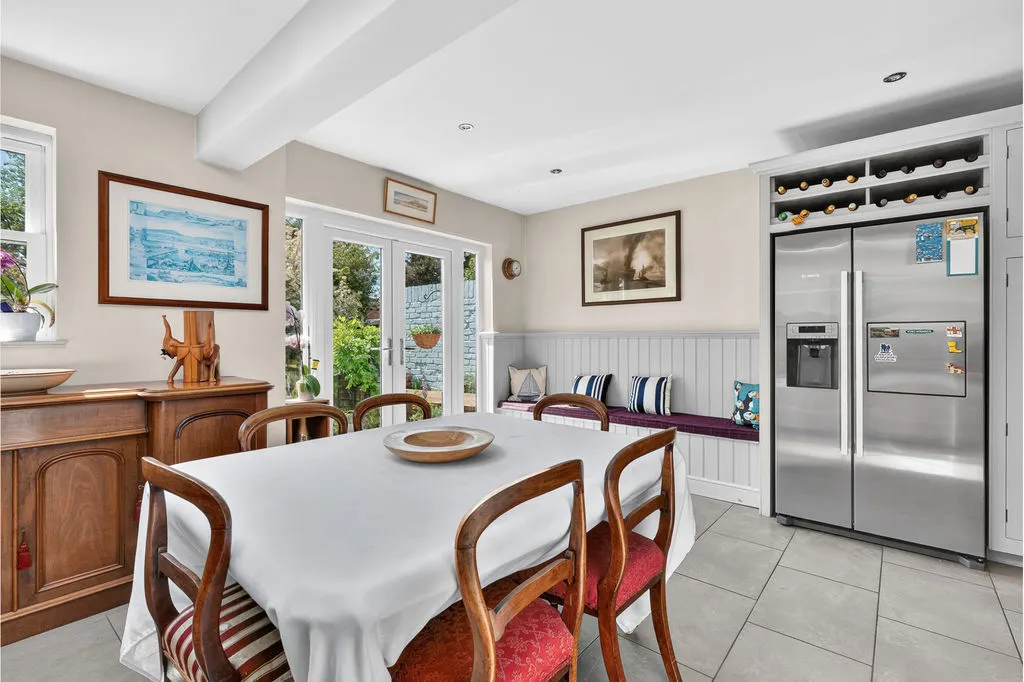 Halliford Road, Sunbury-On-Thames TW16 6DP, photo 9