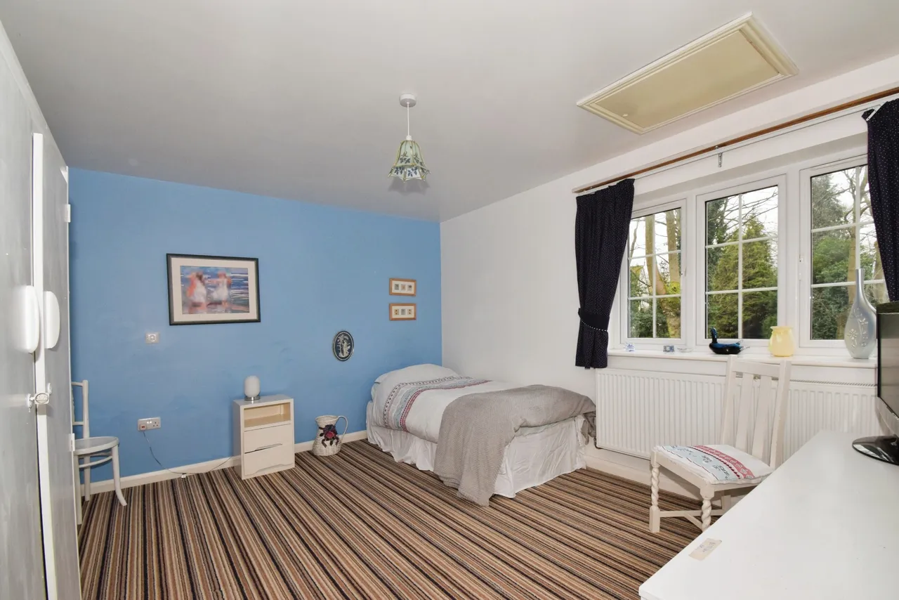 The Oval, Oadby, LE2, photo 22