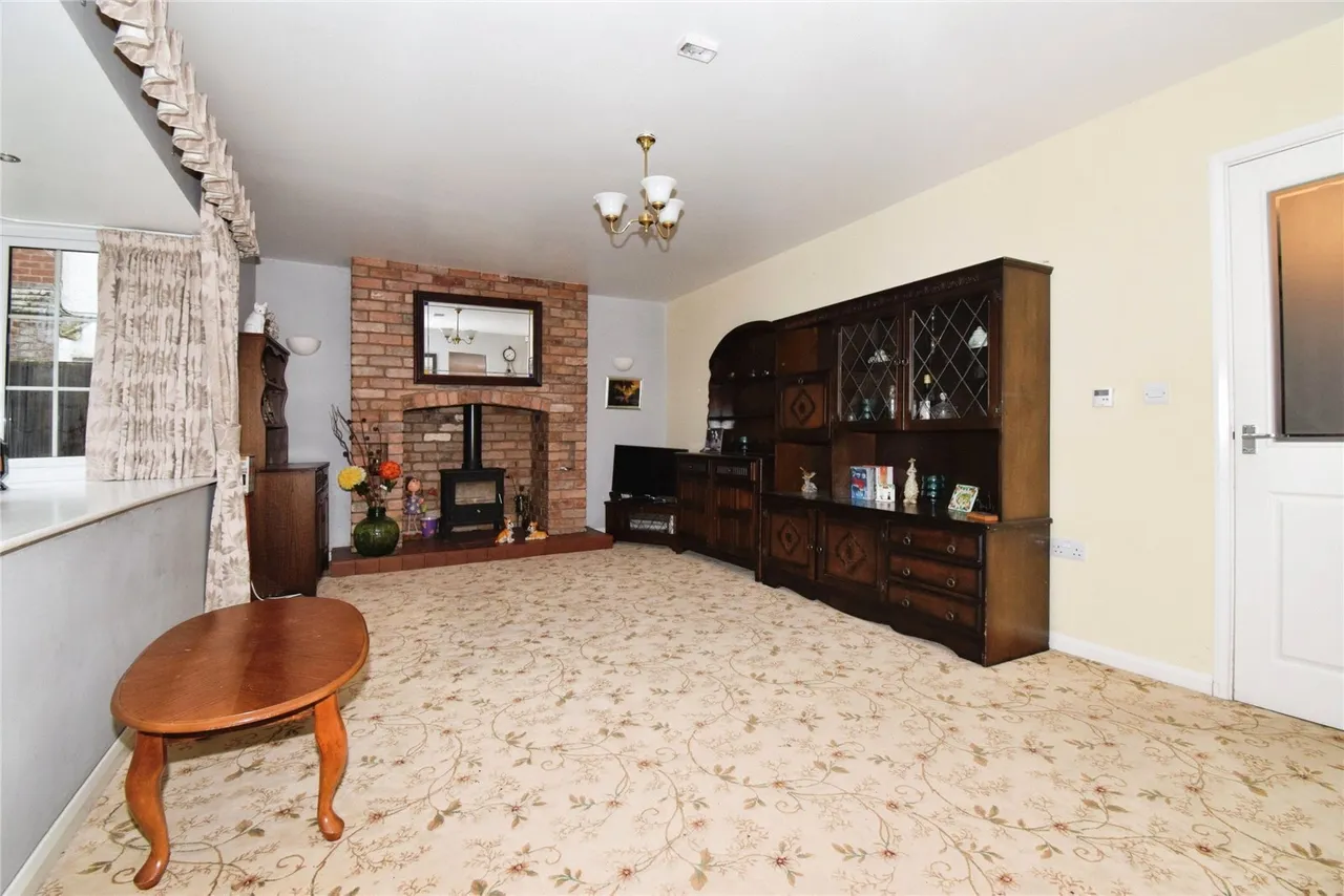 The Oval, Oadby, LE2, photo 4