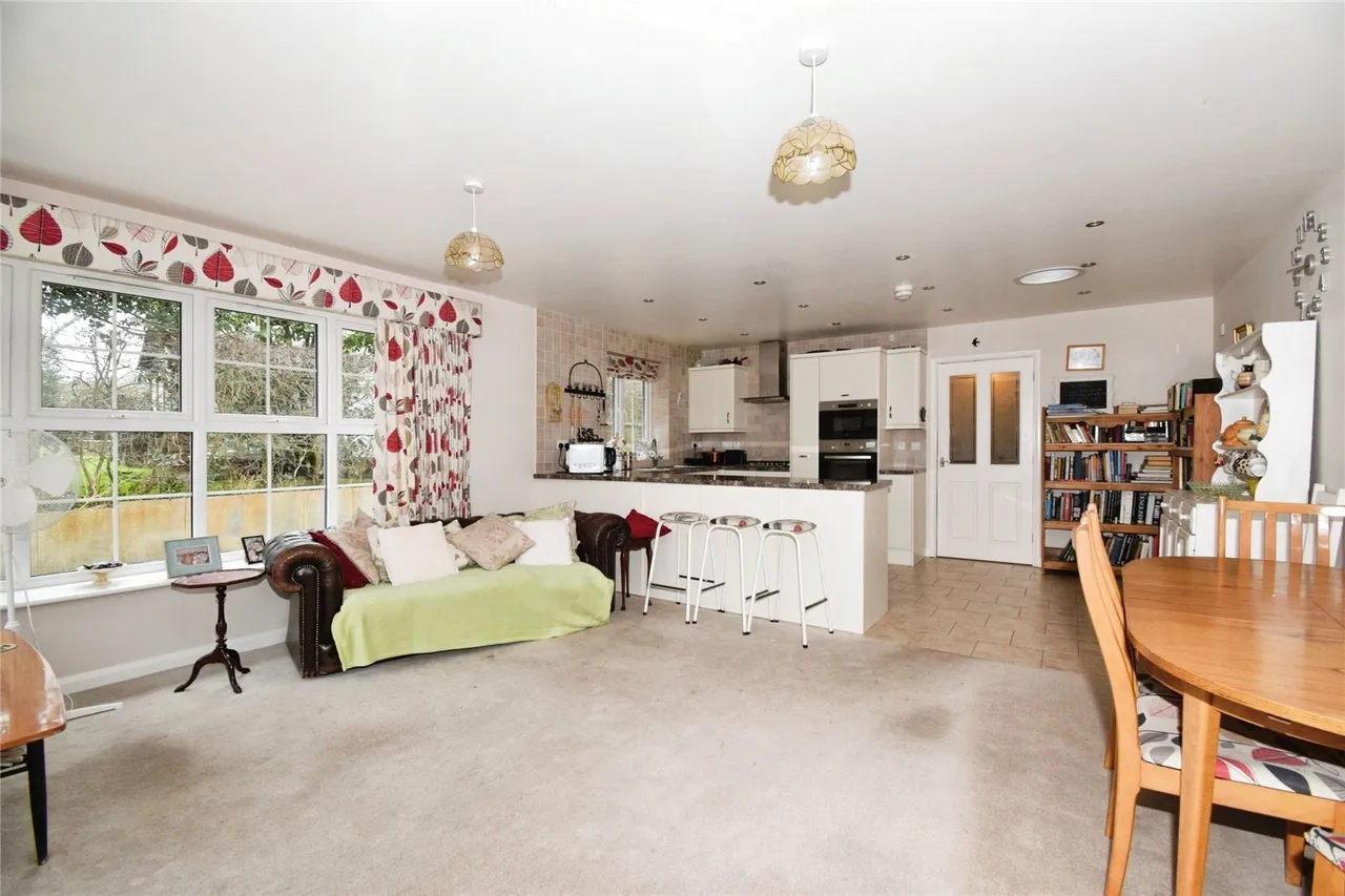 The Oval, Oadby, LE2, photo 7