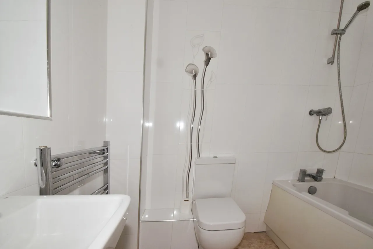 The Oval, Oadby, LE2, photo 21