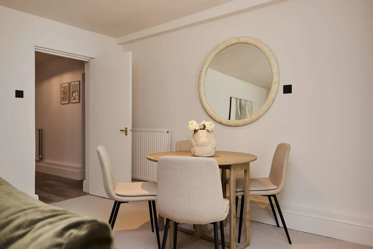 Crescent Grove, SW4, photo 2