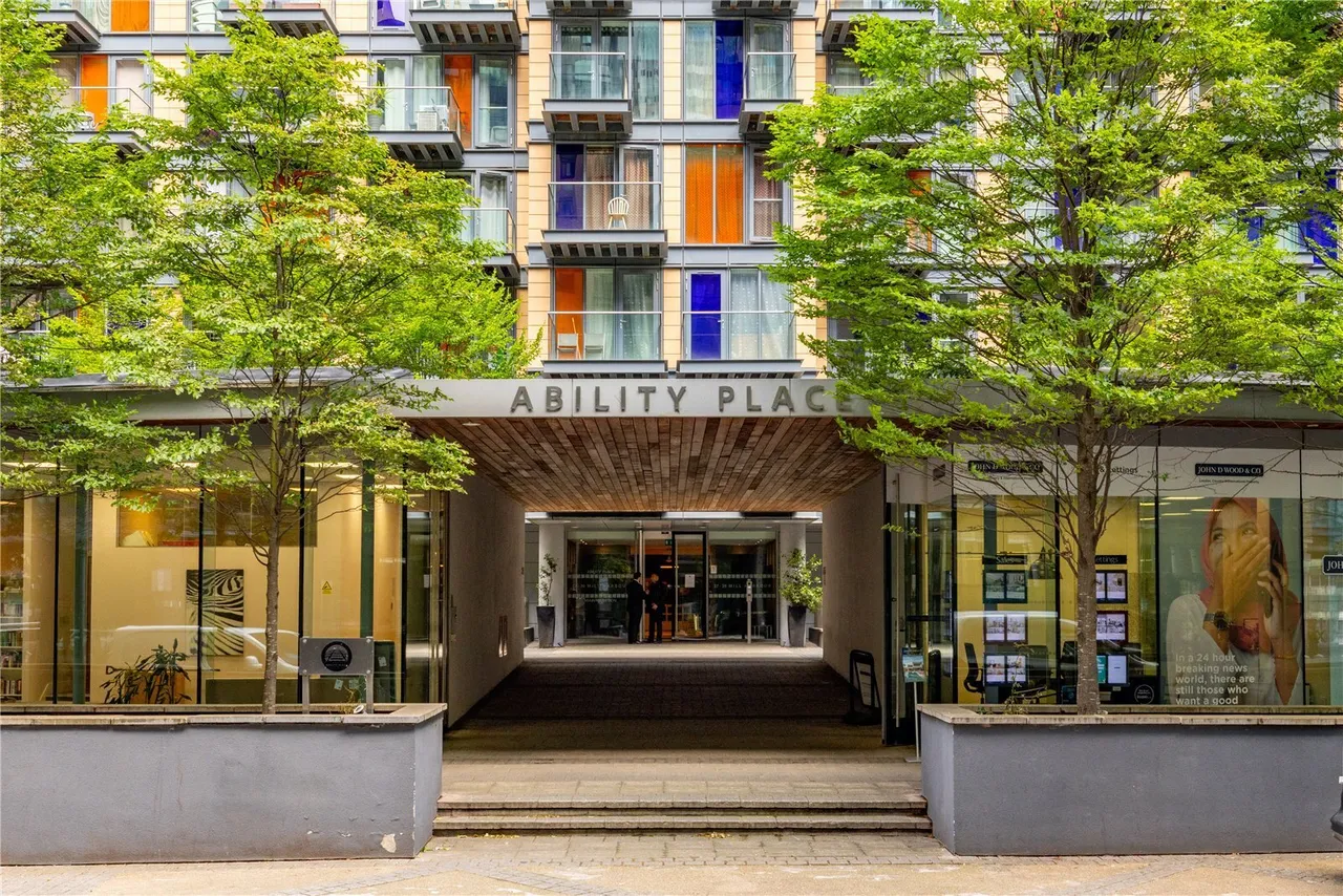 1 bed flat for sale, Millharbour, London, E14