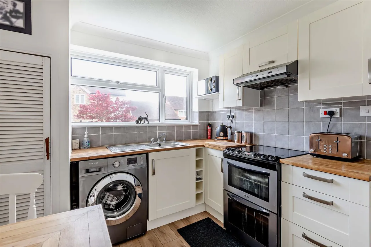 Queens Avenue, Maidstone, photo 5