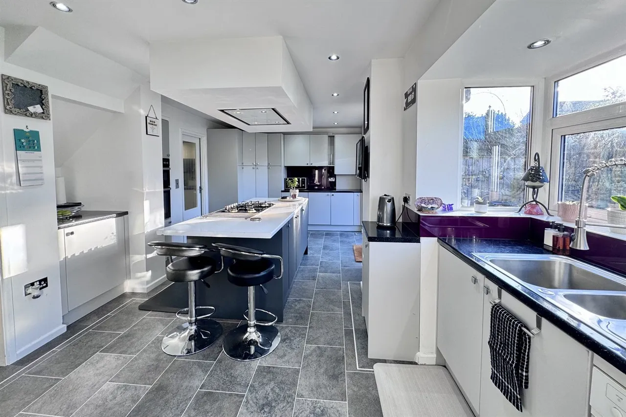 Bowland Road, Glossop, photo 10