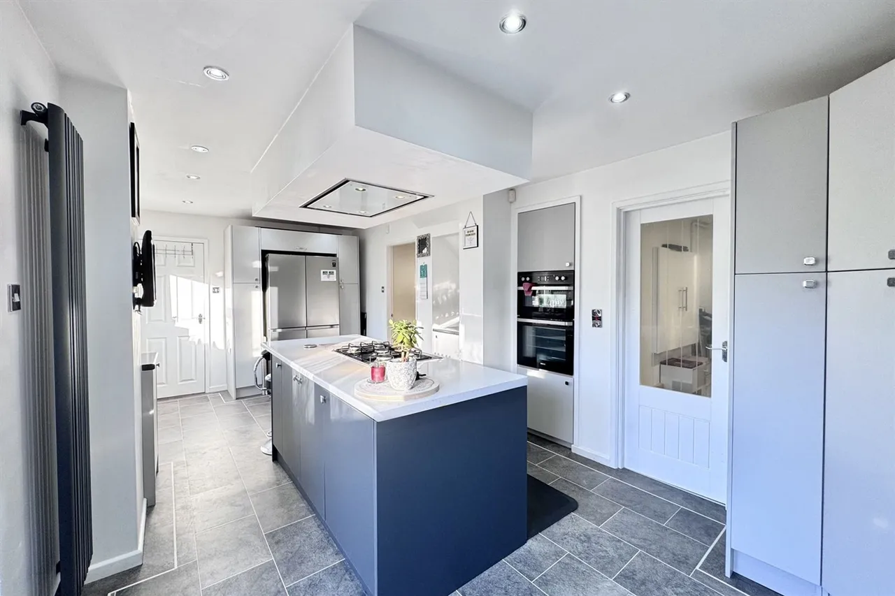 Bowland Road, Glossop, photo 8