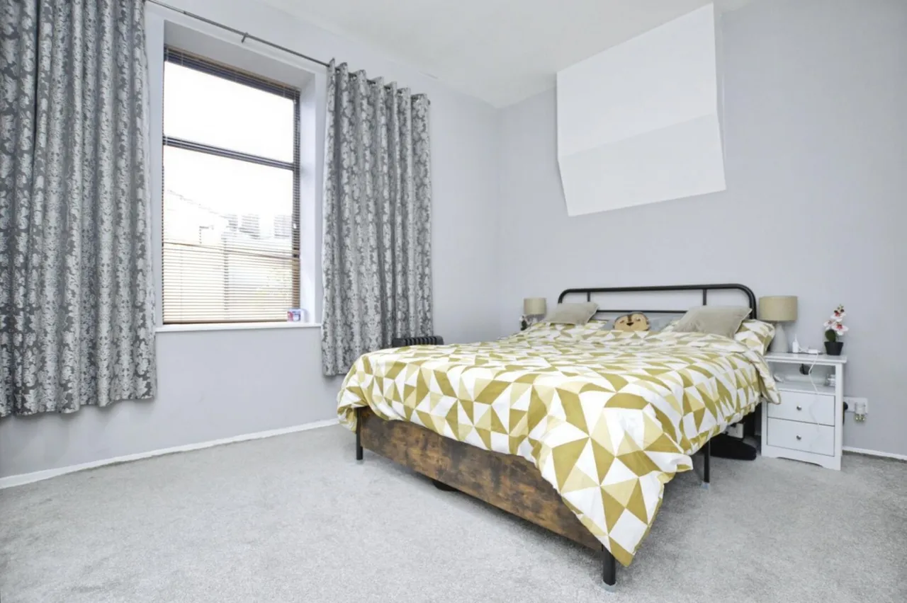 Jedburgh Road, London, E13, photo 13