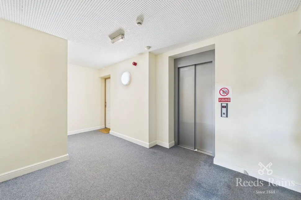 Worksop Road, South Anston, South Yorkshire, S25, photo 12