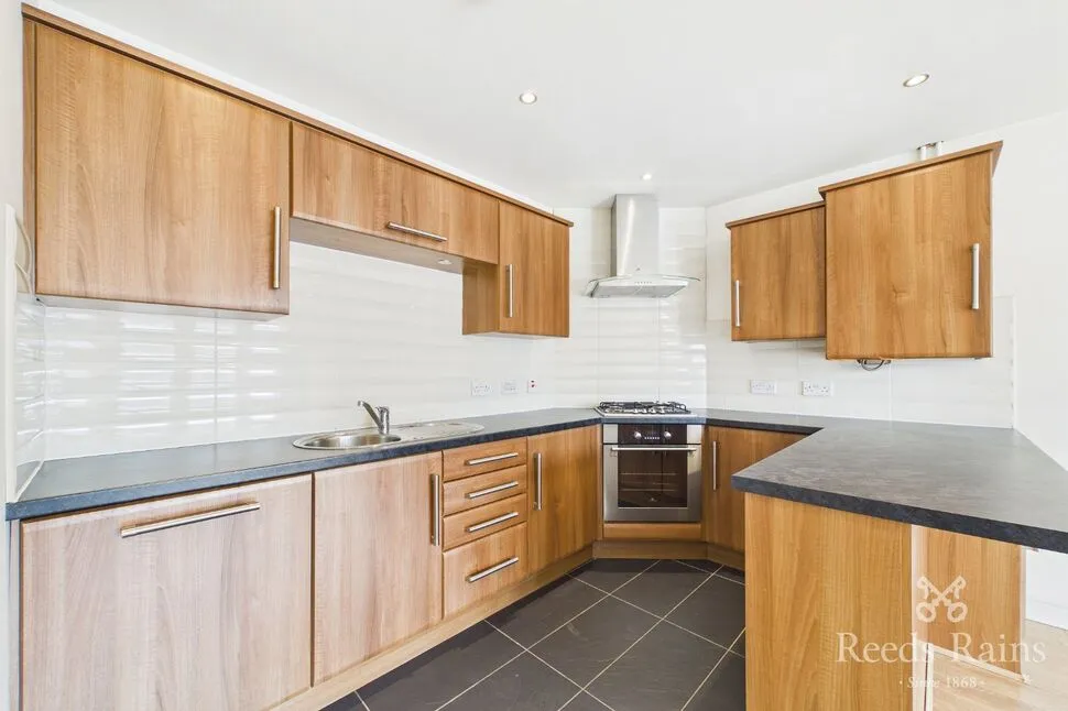 Worksop Road, South Anston, South Yorkshire, S25, photo 4