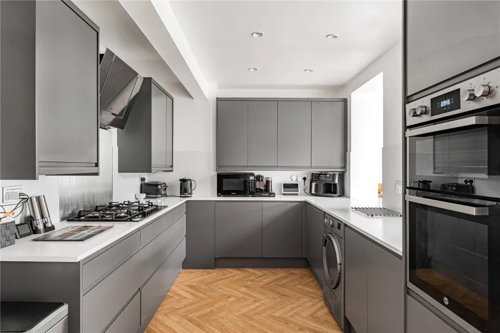 Crutchley Road, London, SE6, photo 3