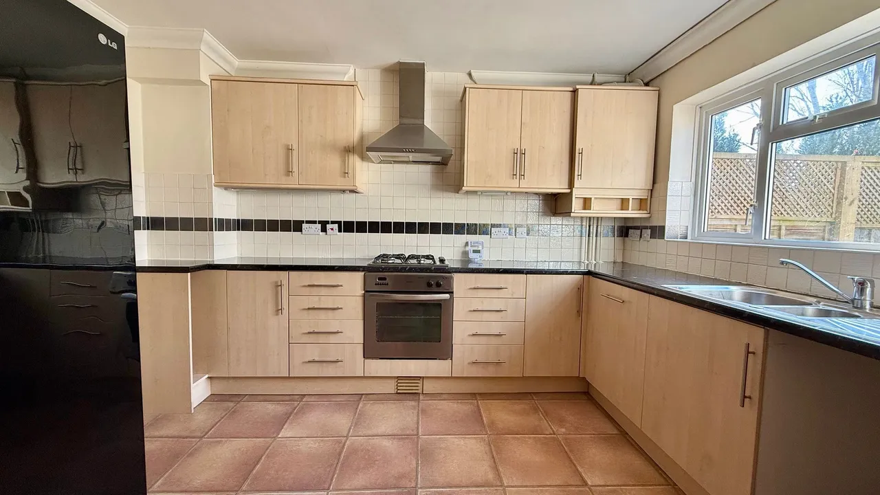 Auckland Avenue, Brockenhurst, SO42, photo 6
