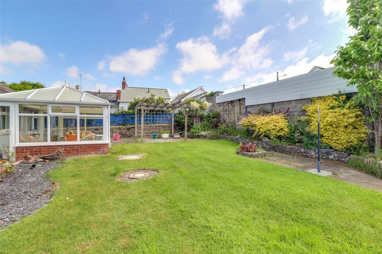 School Close, Fremington, EX31, photo 12