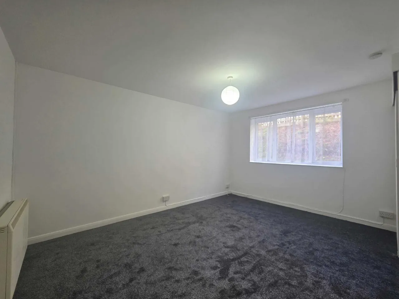 Clarendon Court, TQ1, photo 2