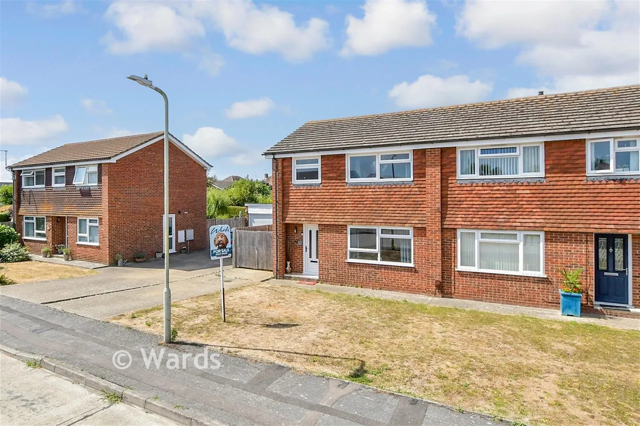 3 bed house for sale, Malvern Park, Herne Bay, CT6