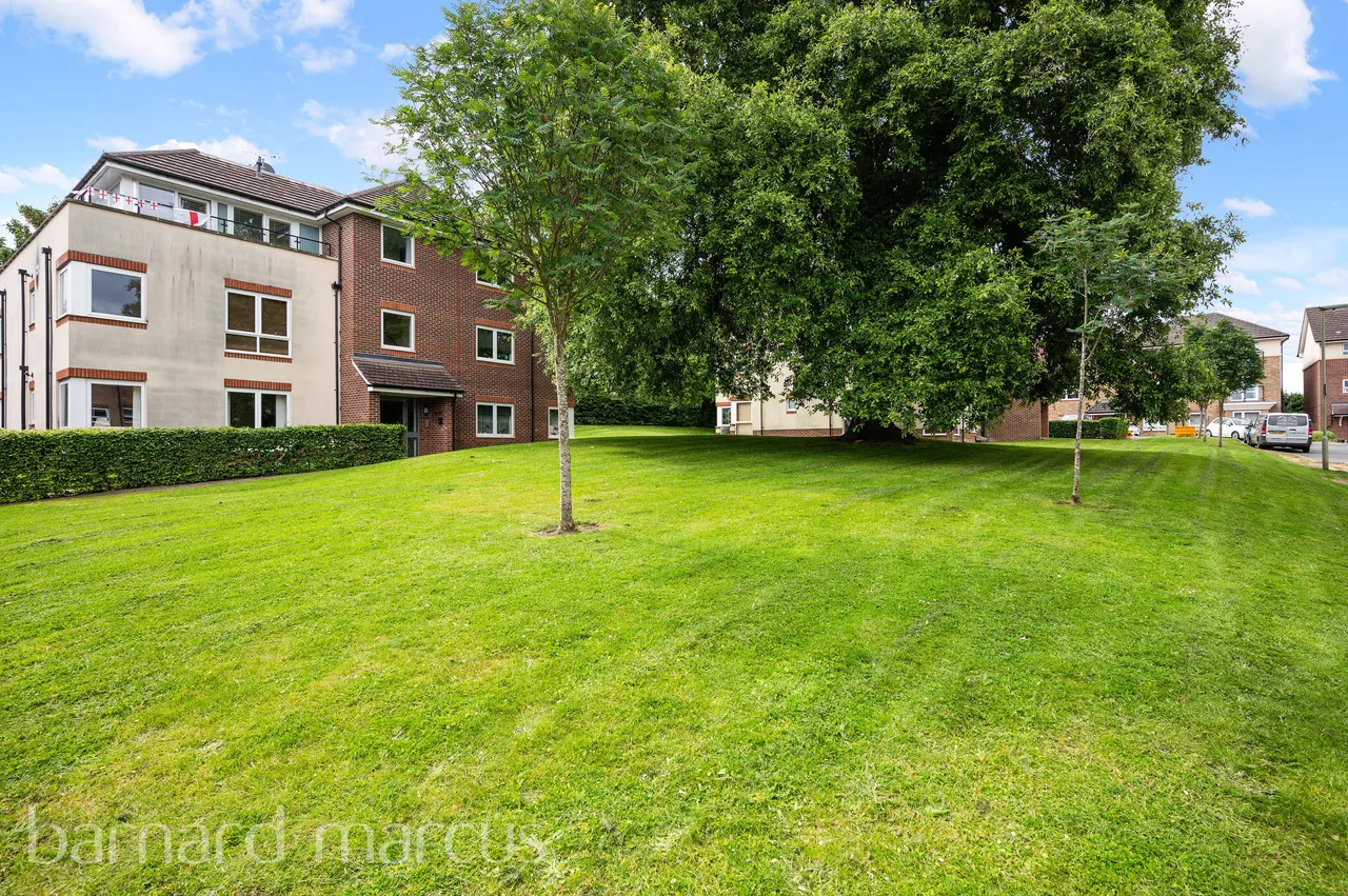 Dalmeny Way, EPSOM, photo 8