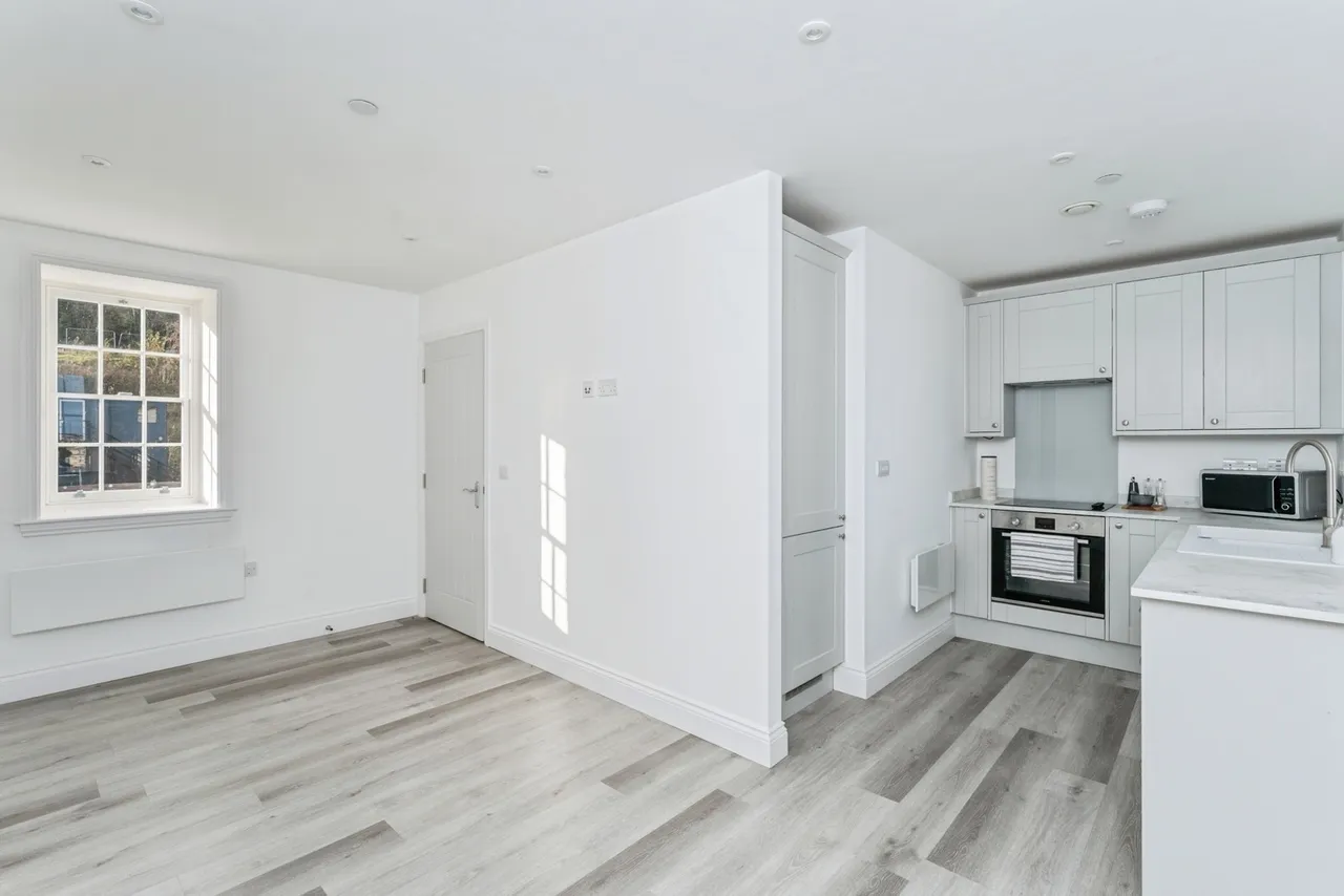 Old Chester Road, Holywell, CH8, photo 3