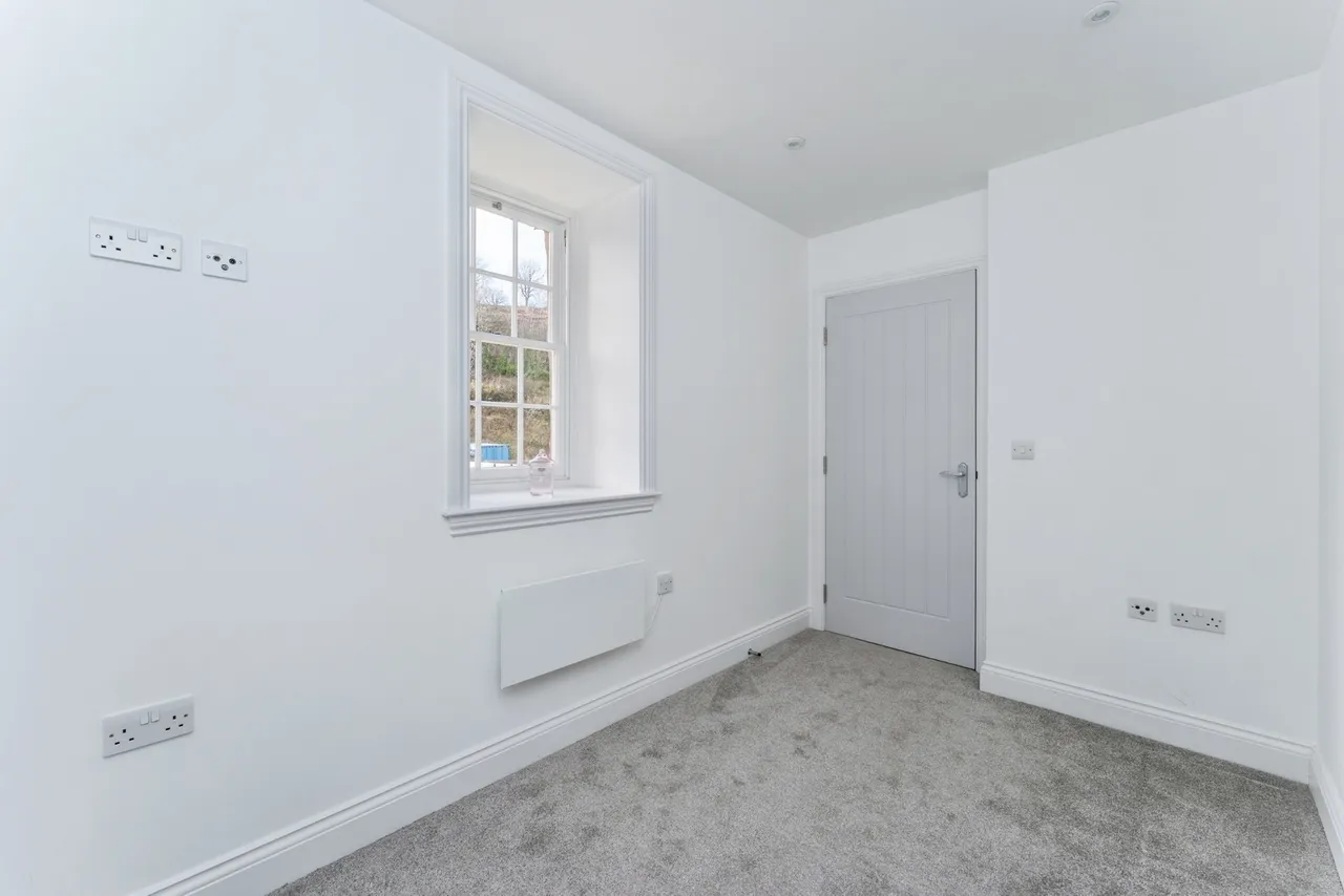 Old Chester Road, Holywell, CH8, photo 7