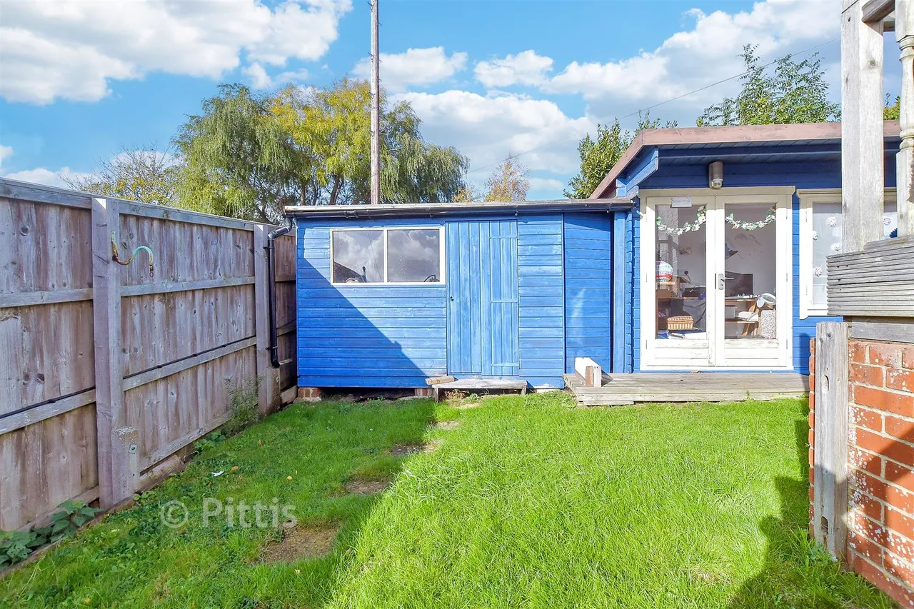 Clarendon Close, Brading, PO36, photo 11