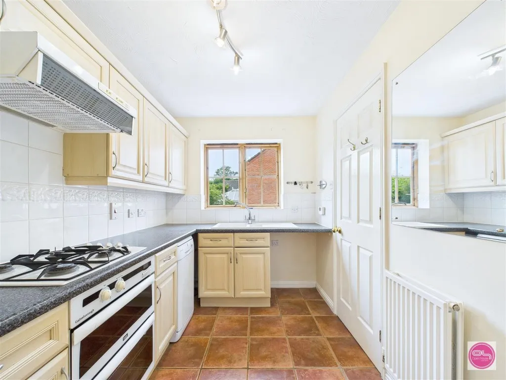 Home Farm Court, Castle Gresley, DE11, photo 9