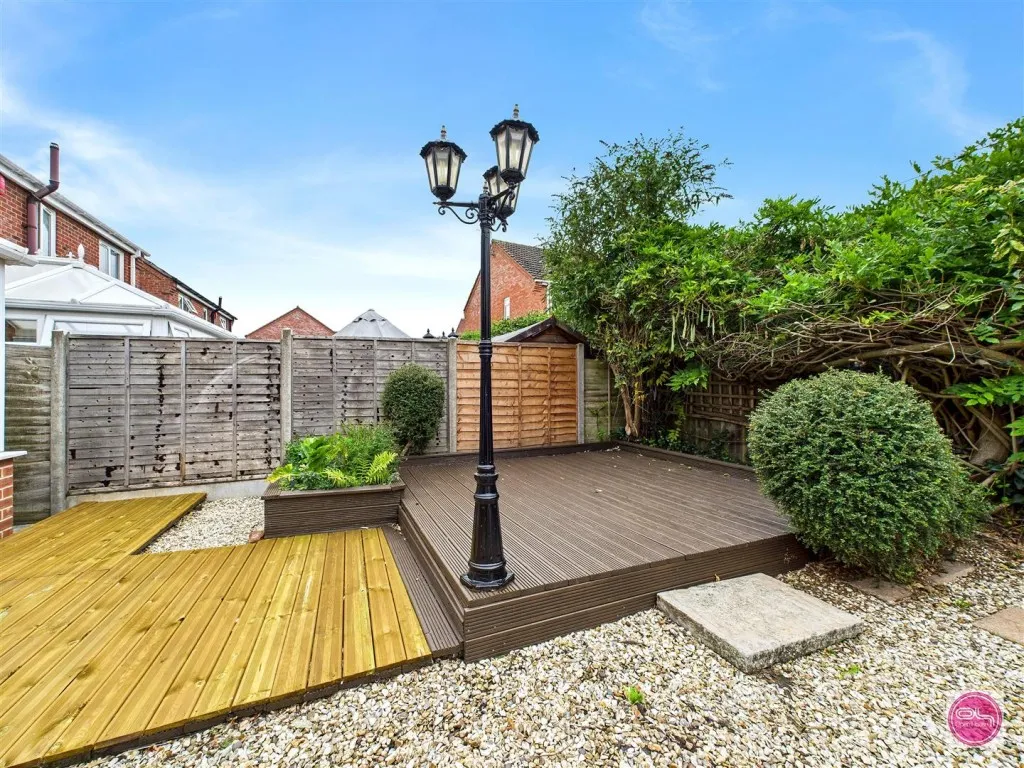 Home Farm Court, Castle Gresley, DE11, photo 21