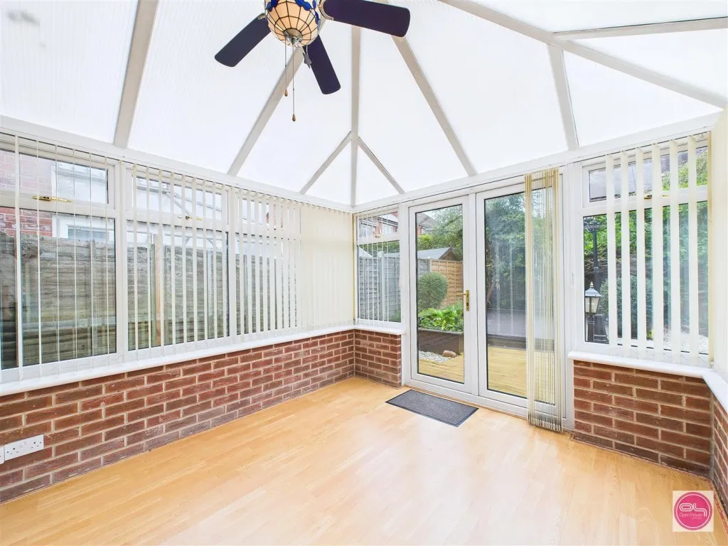 Home Farm Court, Castle Gresley, DE11, photo 17