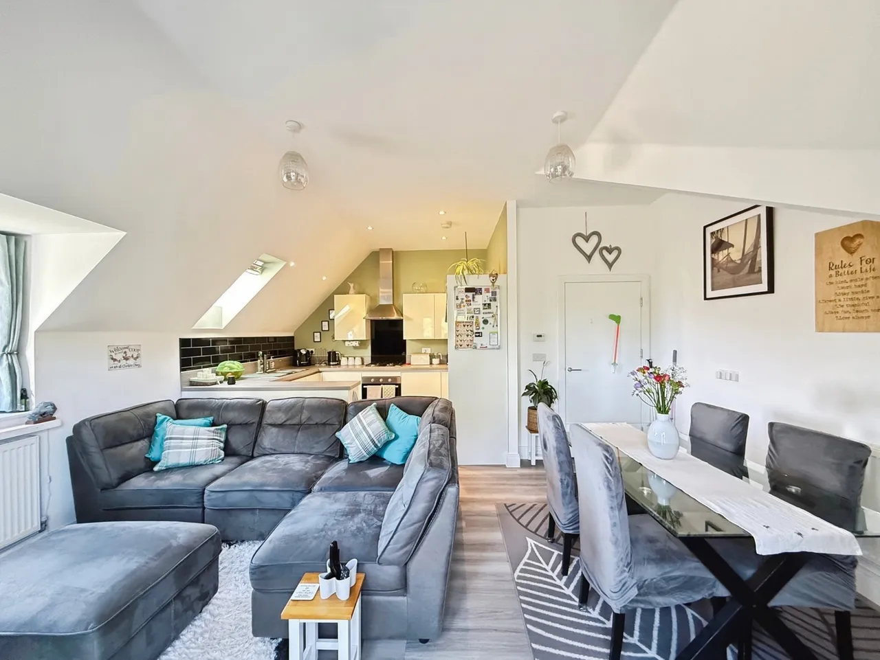 2 bed flat for sale, Brunswick Road, Deepcut, GU16