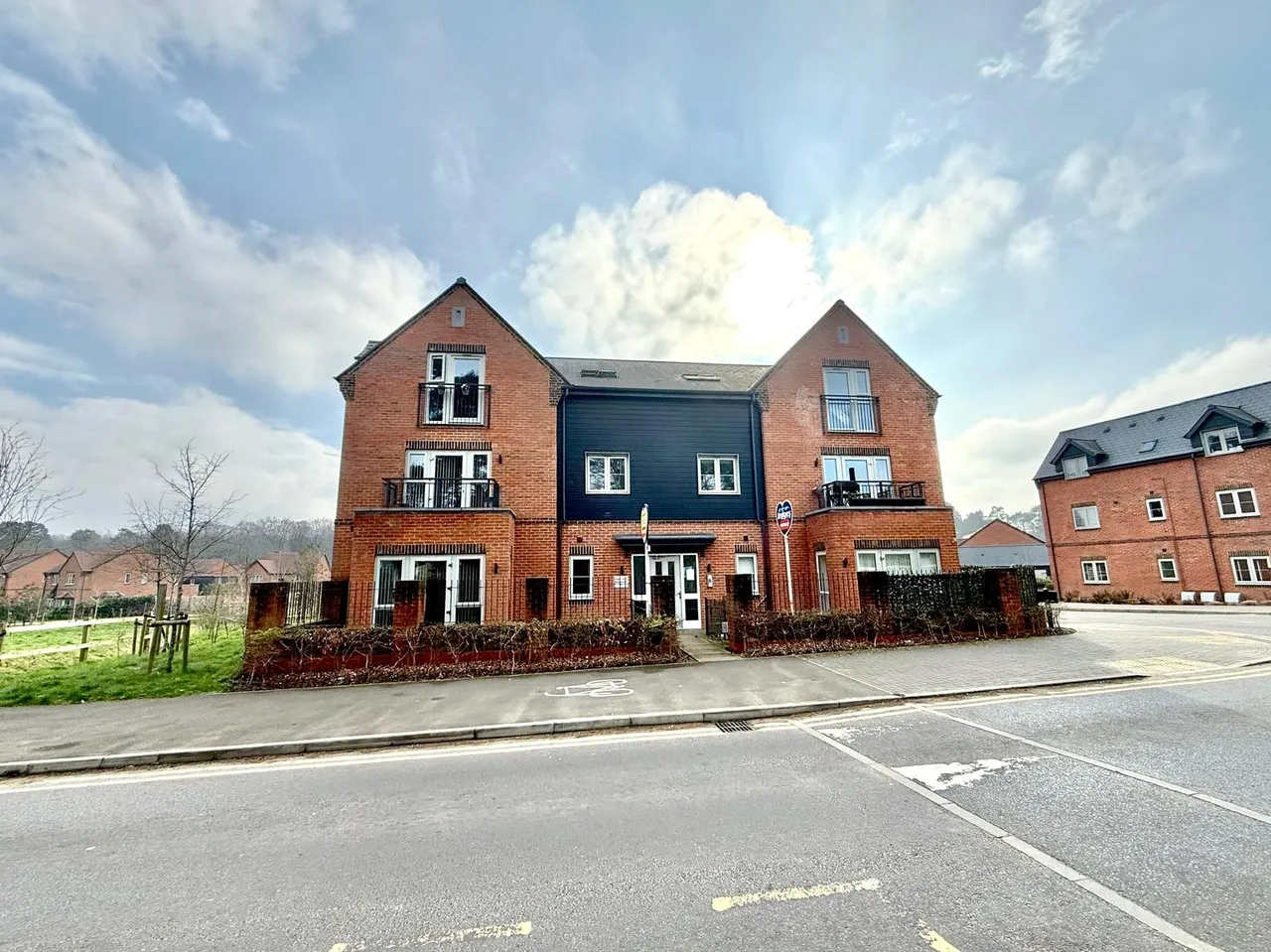 Brunswick Road, Deepcut, Camberley, Surrey, GU16 6FE, photo 24