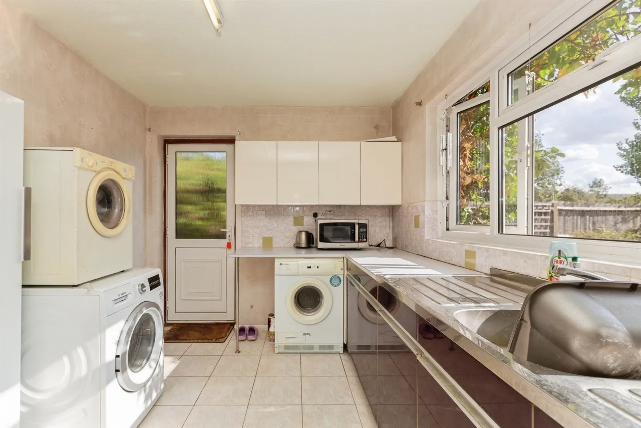 Bradenham Walk, Aylesbury, HP21, photo 4